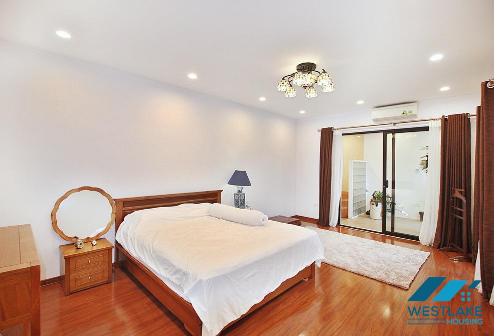 Beautiful design house for rent in Tay Ho, Ha Noi