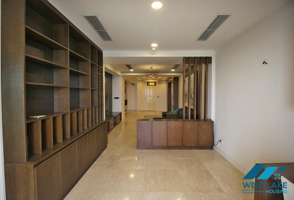 A good 3 bedroom apartment for rent in Ciputra P building, Tay Ho, Ha Noi