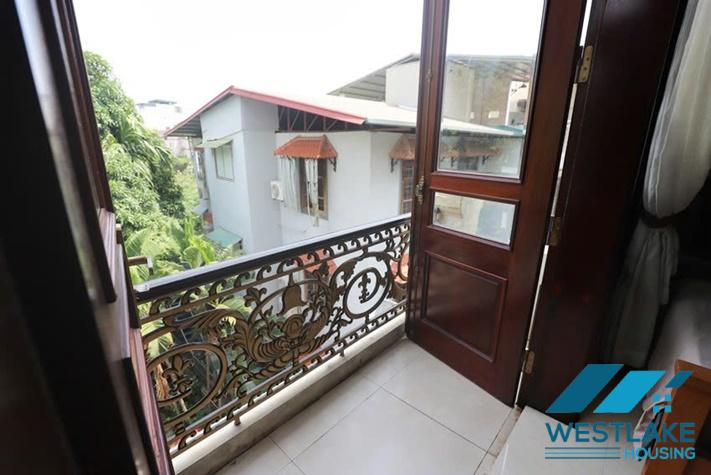 Căn Hộ Studio Đẹp Cho Thuê Tại Phố Đặng Thai Mai, Tây Hồ, Hà Nội