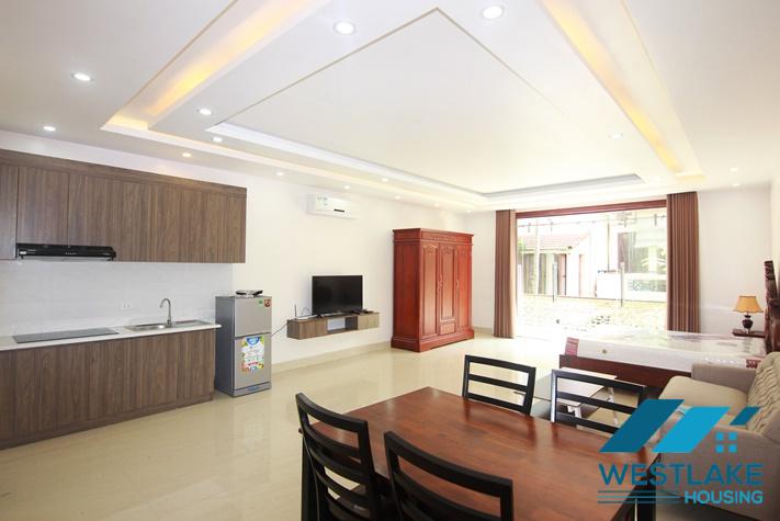 Cho Thuê Căn Hộ Studio Đẹp Tại Phố Đặng Thai Mai, Tây Hồ, Hà Nội