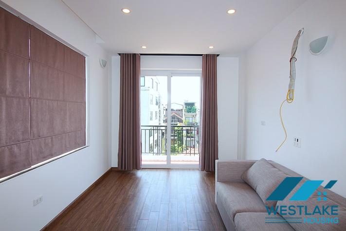 Cho Thuê Căn Hộ 3 Phòng Ngủ Mới Đẹp, Ban Công Thoáng Mát Tại Tây Hồ, Hà Nội Cho Thuê Căn Hộ 3 Phòng Ngủ Mới Đẹp, Ban Công Thoáng Mát Tại Tây Hồ, Hà Nội