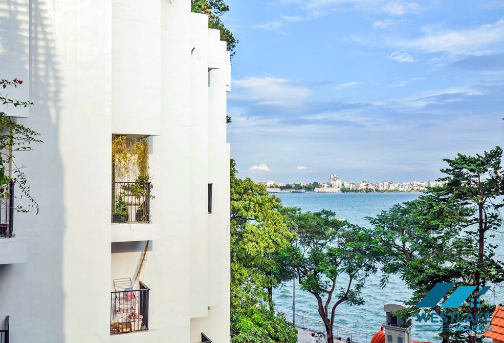 A beautiful 3 bedrooms serviced apartment with lake view for rent in Tay Ho, Ha Noi