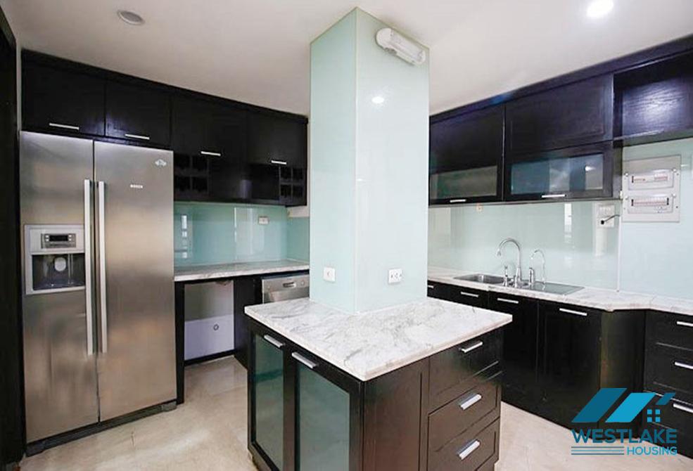 Beautiful three bedrooms apartment for rent in P building, Ciputra, Tay Ho, Ha Noi