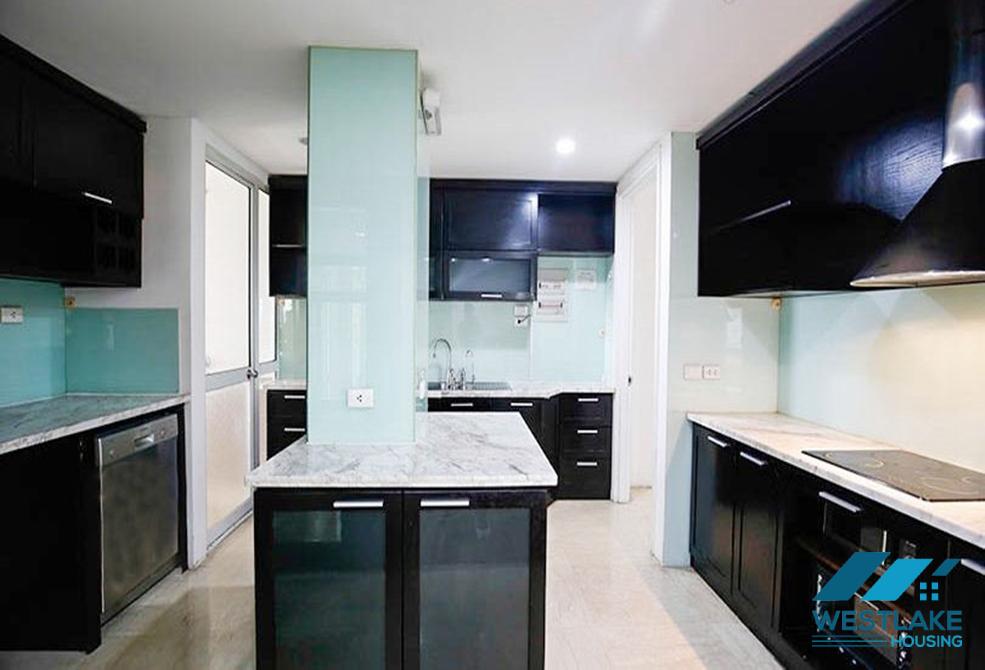 Beautiful three bedrooms apartment for rent in P building, Ciputra, Tay Ho, Ha Noi