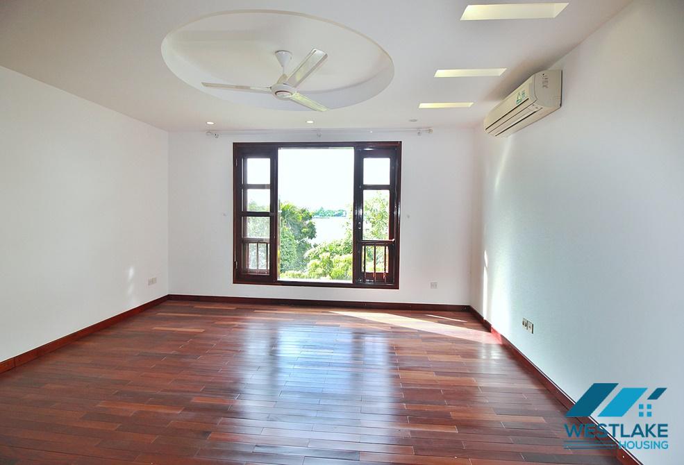 Cho Thuê Biệt Thự 5 Phòng Ngủ Sân Vườn Rộng, View Hồ Thoáng Mát Tại Tô Ngoc Vân, Tây Hồ, Hà Nội Cho Thuê Biệt Thự 5 Phòng Ngủ Sân Vườn Rộng, View Hồ Thoáng Mát Tại Tô Ngoc Vân, Tây Hồ, Hà Nội