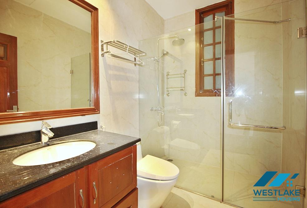 Cho Thuê Biệt Thự 5 Phòng Ngủ Sân Vườn Rộng, View Hồ Thoáng Mát Tại Tô Ngoc Vân, Tây Hồ, Hà Nội Cho Thuê Biệt Thự 5 Phòng Ngủ Sân Vườn Rộng, View Hồ Thoáng Mát Tại Tô Ngoc Vân, Tây Hồ, Hà Nội