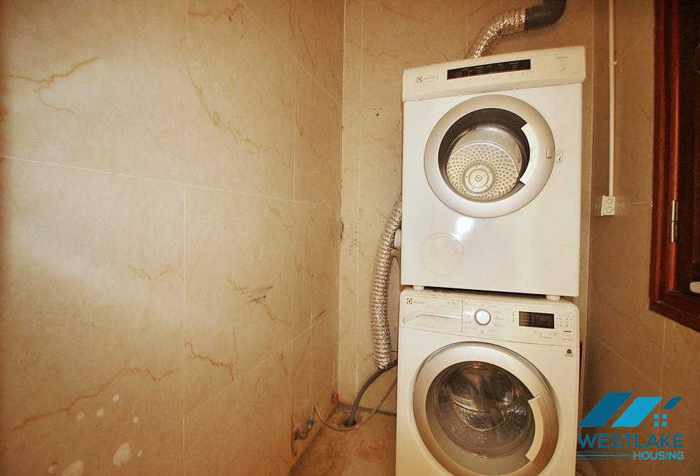 Cho Thuê Biệt Thự 5 Phòng Ngủ Sân Vườn Rộng, View Hồ Thoáng Mát Tại Tô Ngoc Vân, Tây Hồ, Hà Nội Cho Thuê Biệt Thự 5 Phòng Ngủ Sân Vườn Rộng, View Hồ Thoáng Mát Tại Tô Ngoc Vân, Tây Hồ, Hà Nội