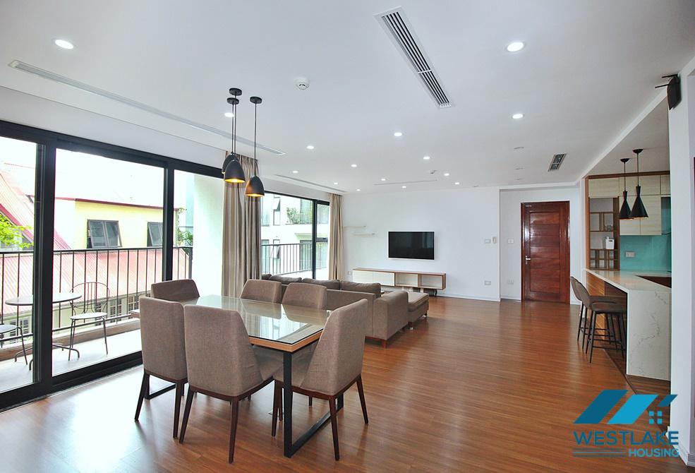 Well-designed 04 bedrooms serviced apartment for rent in Tay Ho, Ha Noi Well-designed 04 bedrooms serviced apartment for rent in Tay Ho, Ha Noi