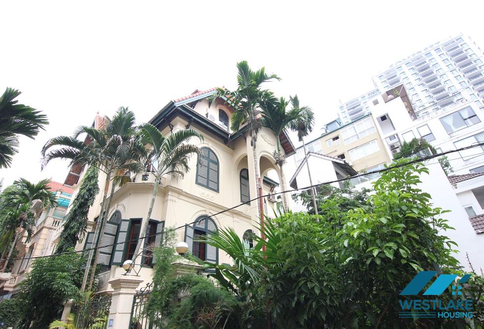 Beautiful mansion with lots of charms for rent in Tay Ho, Ha Noi
