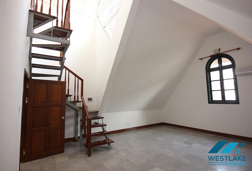 Beautiful mansion with lots of charms for rent in Tay Ho, Ha Noi