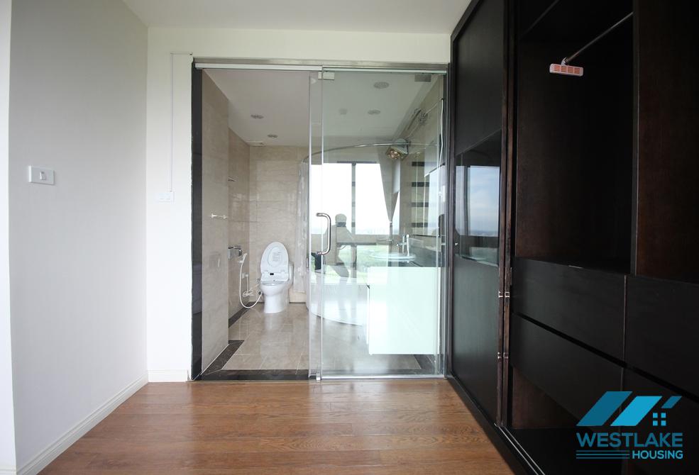 A nice apartment for rent in P building , Ciputra Intenational Ha Noi City