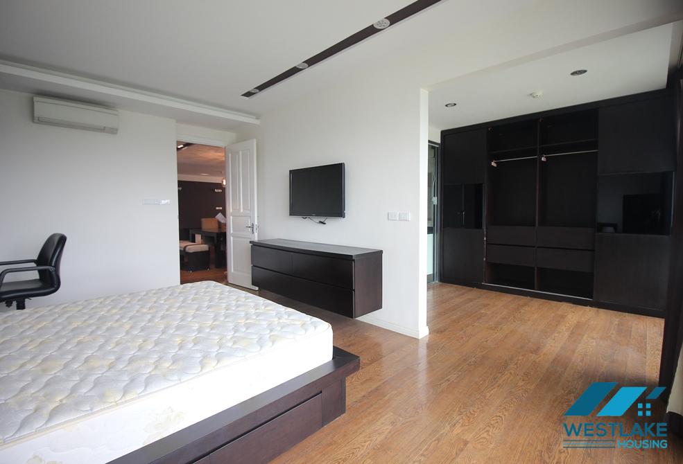 A nice apartment for rent in P building , Ciputra Intenational Ha Noi City