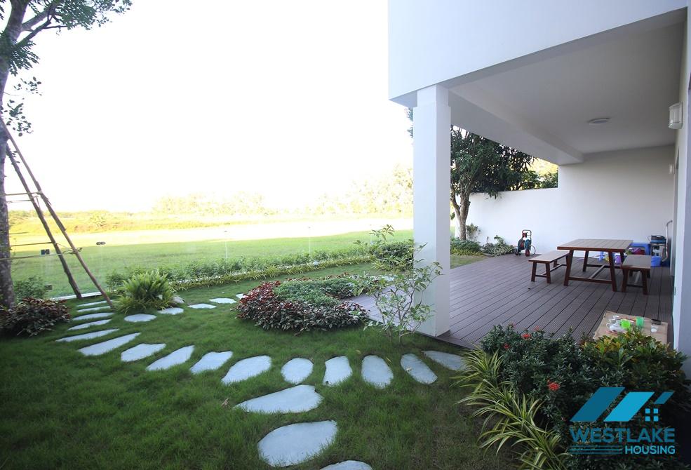 Cho thuê biệt thự Ciputra, sân sau rộng rãi, thiết kế hiện đại Cho thuê biệt thự Ciputra, sân sau rộng rãi, thiết kế hiện đại
