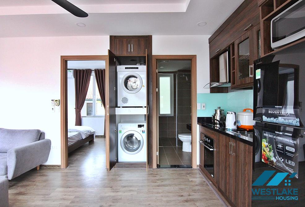 Căn Hộ Một Phòng Ngủ Đẹp Có Ban Công Cho Thuê Tại Tô Ngọc Vân, Tây Hồ, Hà Nội Căn Hộ Một Phòng Ngủ Đẹp Có Ban Công Cho Thuê Tại Tô Ngọc Vân, Tây Hồ, Hà Nội