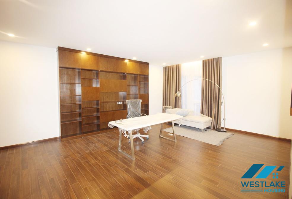 Biệt Thự 400m² Cho Thuê tại Khu Q Ciputra – Sáng, Thoáng, Sân Vườn Lớn Biệt Thự 400m² Cho Thuê tại Khu Q Ciputra – Sáng, Thoáng, Sân Vườn Lớn