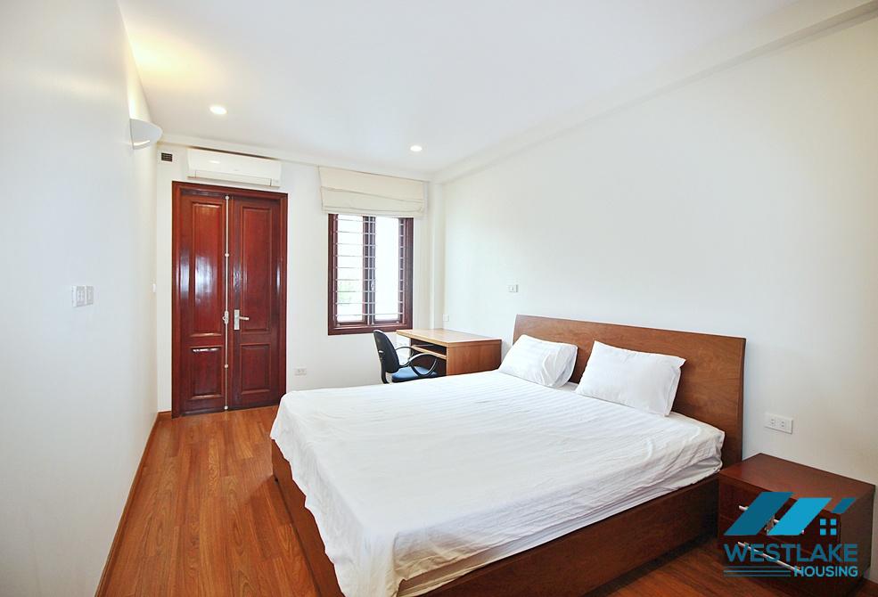 Beautiful 03 bedrooms apartment for rent in Quang An Street, Tay Ho, Ha Noi