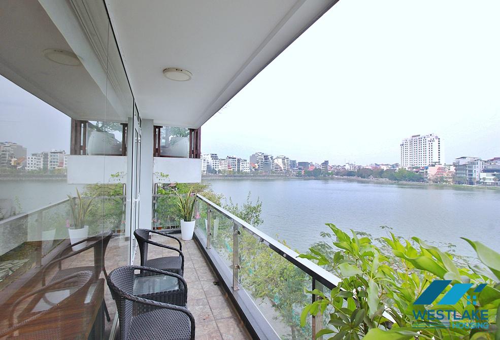 Beautiful 03 bedrooms apartment for rent in Quang An Street, Tay Ho, Ha Noi