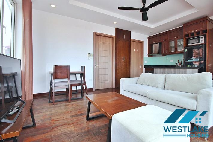 Cho Thuê Căn Hộ 1 Phòng Ngủ, Ban Công Thoáng Sáng Tại Tô Ngọc Vân Tây Hồ, Hà Nội. Cho Thuê Căn Hộ 1 Phòng Ngủ, Ban Công Thoáng Sáng Tại Tô Ngọc Vân Tây Hồ, Hà Nội.