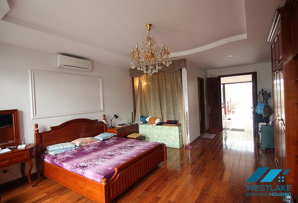 A nice 4 bedroom villa for rent in Dang Thai Mai, Tay Ho A nice 4 bedroom villa for rent in Dang Thai Mai, Tay Ho