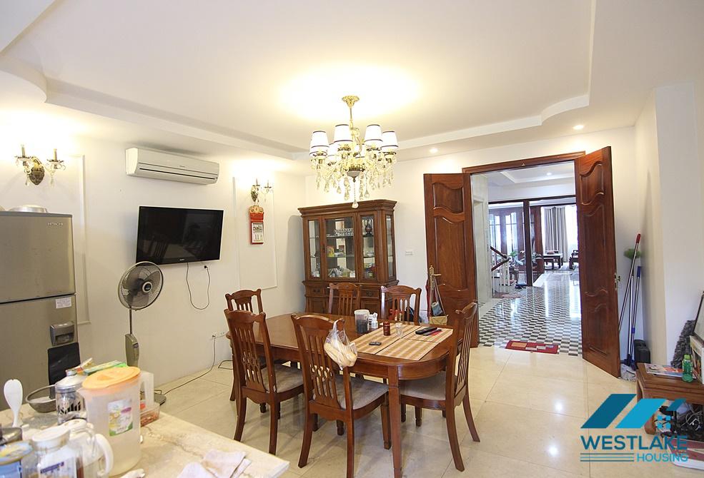 A nice 4 bedroom villa for rent in Dang Thai Mai, Tay Ho A nice 4 bedroom villa for rent in Dang Thai Mai, Tay Ho