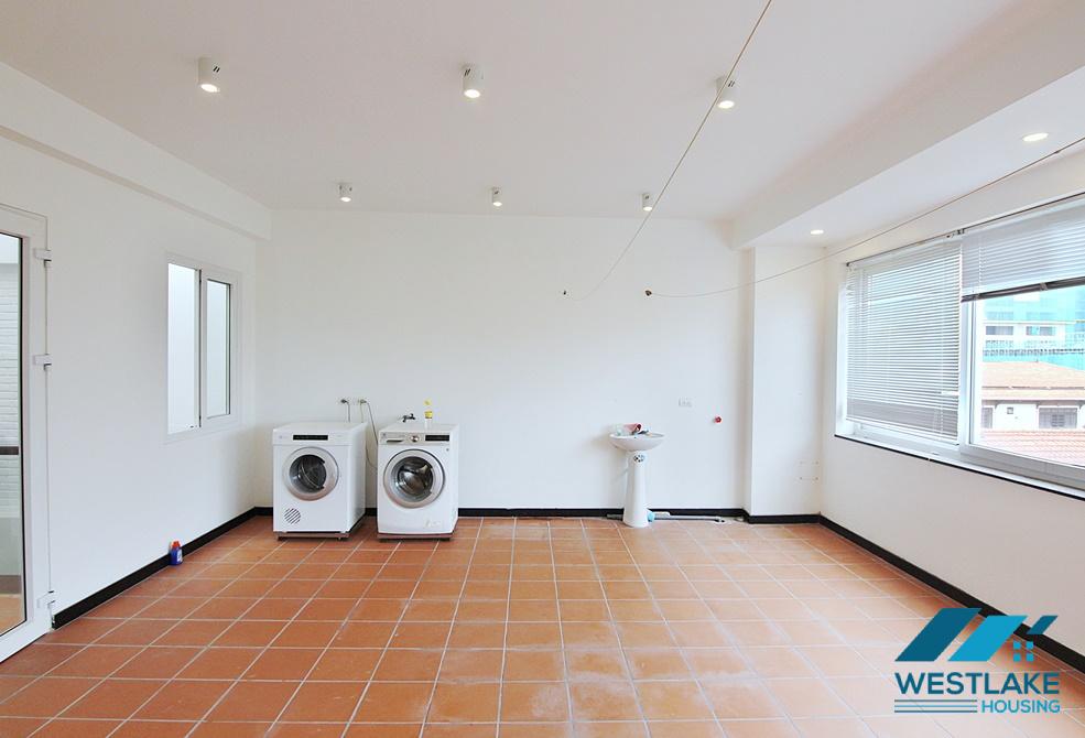 A modern villa with lot of natural light for rent in Tay Ho, Ha Noi A modern villa with lot of natural light for rent in Tay Ho, Ha Noi