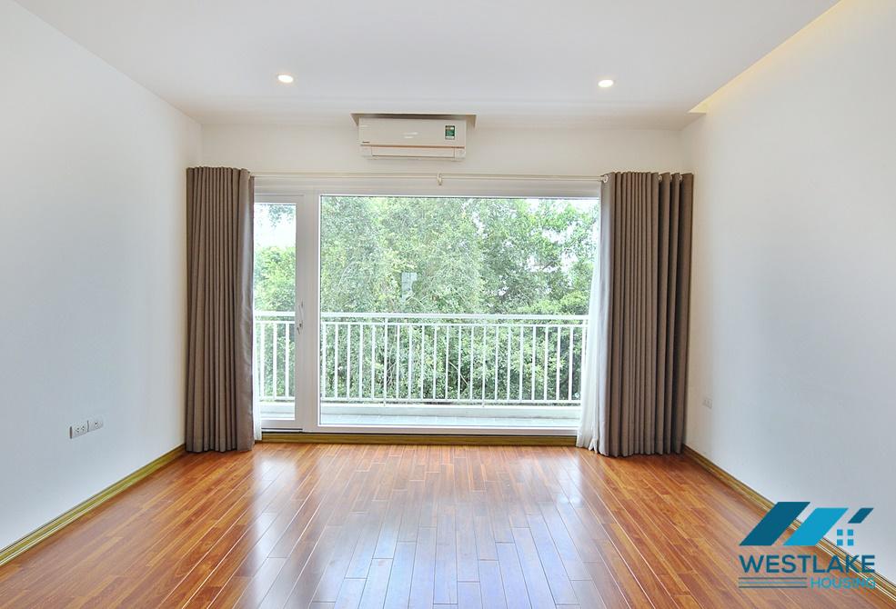 A modern villa with lot of natural light for rent in Tay Ho, Ha Noi A modern villa with lot of natural light for rent in Tay Ho, Ha Noi