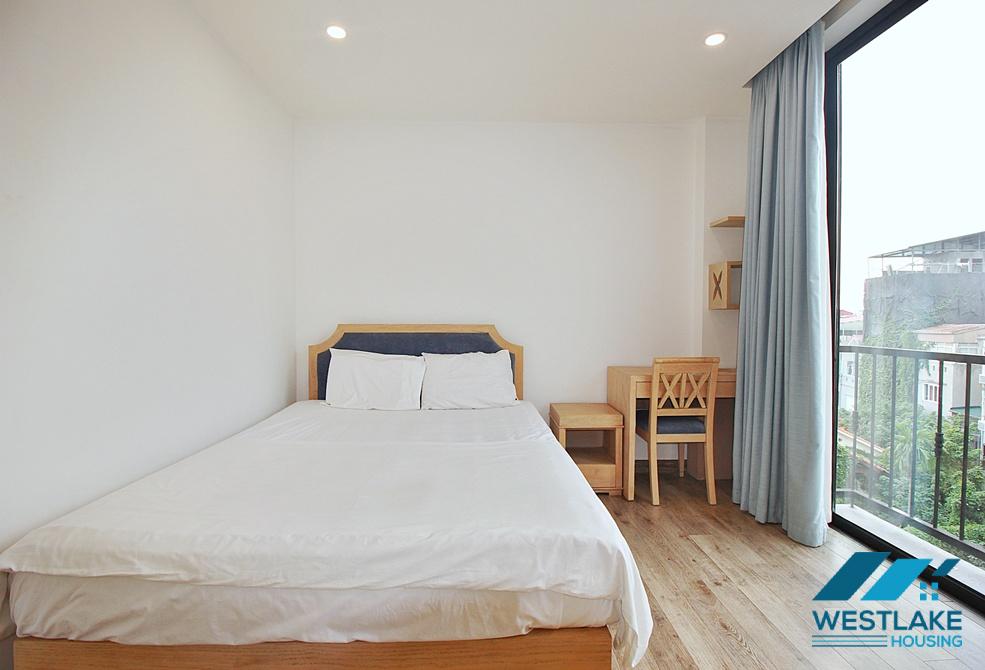 Cho Thuê Căn Hộ 2 Phòng Ngủ Sáng Thoáng Trên Tầng Cao Tại Xuân Diệu Tây Hồ, Hà Nội. Cho Thuê Căn Hộ 2 Phòng Ngủ Sáng Thoáng Trên Tầng Cao Tại Xuân Diệu Tây Hồ, Hà Nội.