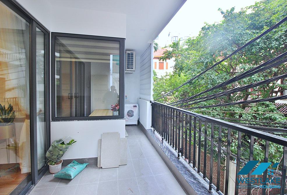 Good quality 02 bedrooms apartment for rent in Xuan Dieu area, Tay Ho, Ha Noi