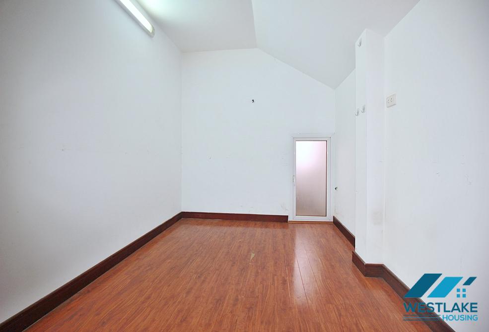 Modern and high quality house for rent in Tay Ho ward, Ha Noi