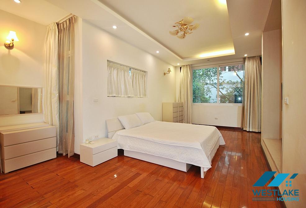 Modern and high quality house for rent in Tay Ho ward, Ha Noi