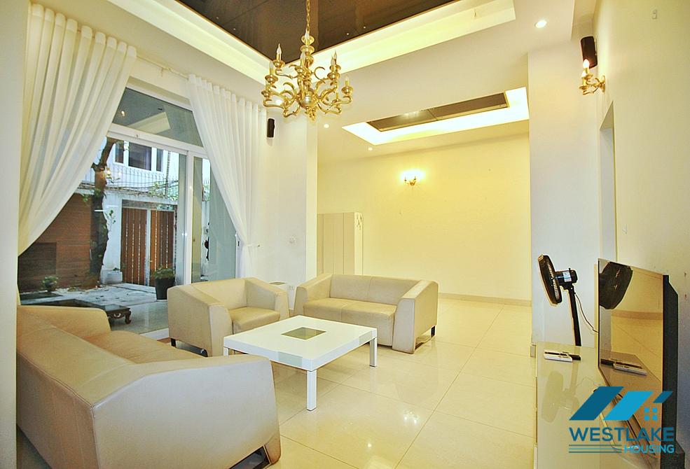 Modern and high quality house for rent in Tay Ho ward, Ha Noi