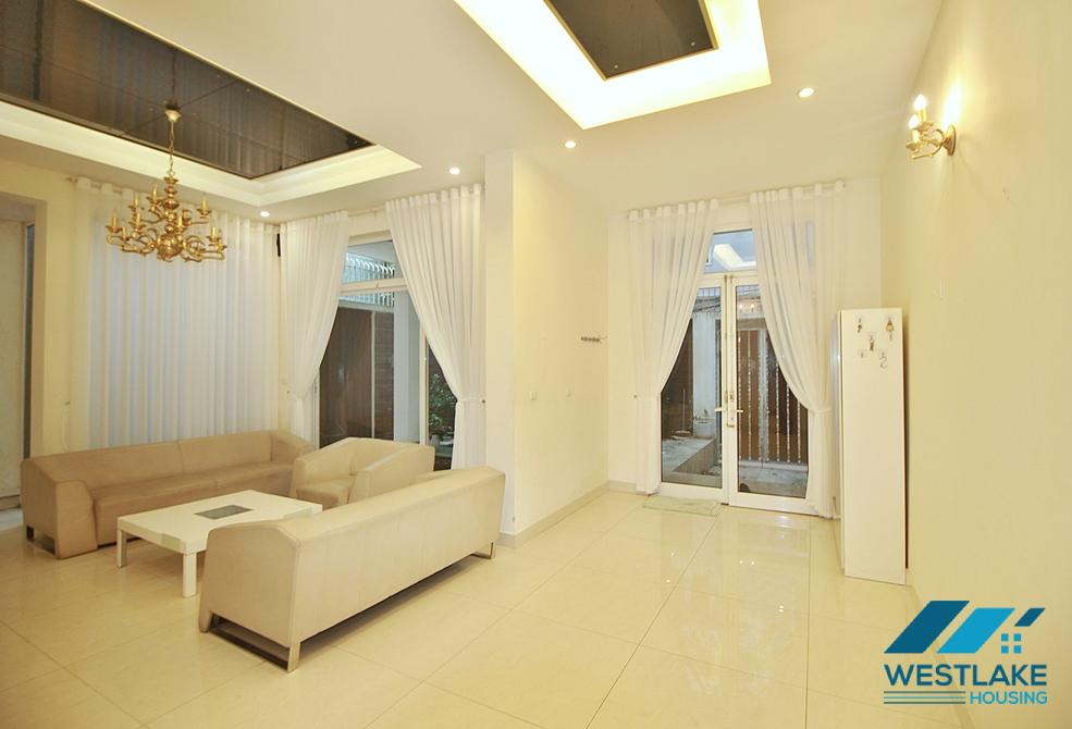 Modern and high quality house for rent in Tay Ho ward, Ha Noi
