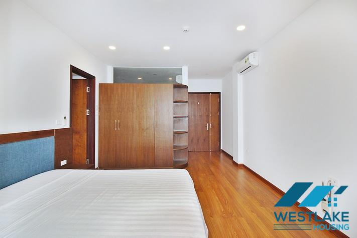 Bright two bedroom apartment on high floor for rent in Xuan Dieu area, Tay Ho, Ha Noi