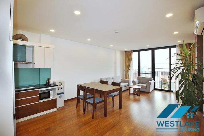 Bright two bedroom apartment on high floor for rent in Xuan Dieu area, Tay Ho, Ha Noi