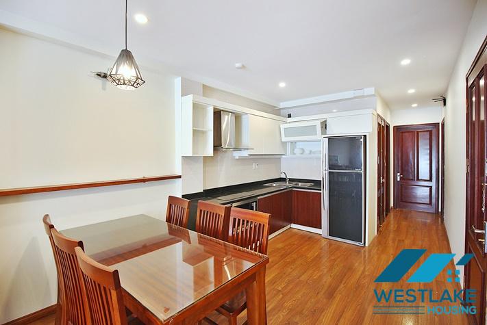 Cho Thuê Căn Hộ 2 Phòng Ngủ View Hồ Đẹp Trên Phố Quảng An, Tây Hồ, Hà Nội Cho Thuê Căn Hộ 2 Phòng Ngủ View Hồ Đẹp Trên Phố Quảng An, Tây Hồ, Hà Nội