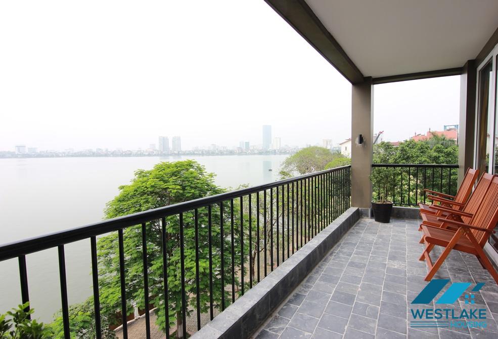 Cosy 03 bedrooms apartment with stunning lakeview for rent in Tay Ho, Ha Noi