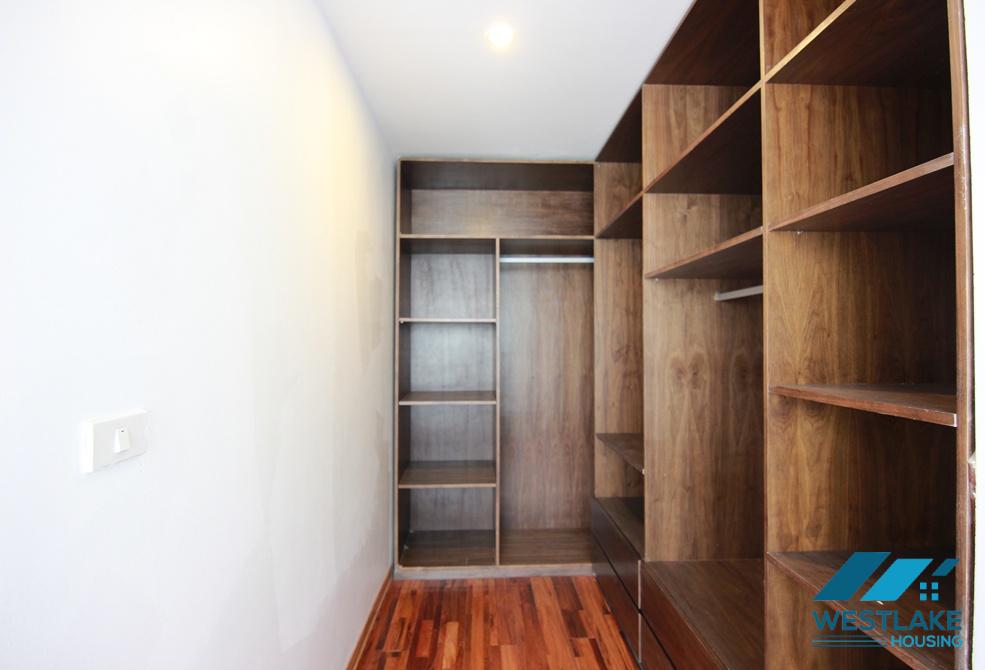 Cosy 03 bedrooms apartment with stunning lakeview for rent in Tay Ho, Ha Noi Cosy 03 bedrooms apartment with stunning lakeview for rent in Tay Ho, Ha Noi