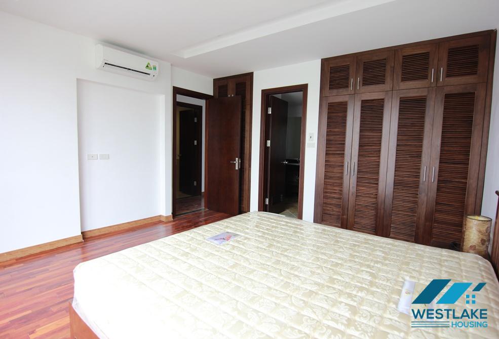 Cosy 03 bedrooms apartment with stunning lakeview for rent in Tay Ho, Ha Noi Cosy 03 bedrooms apartment with stunning lakeview for rent in Tay Ho, Ha Noi
