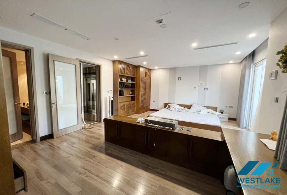 CHO THUÊ NHÀ ĐẸP CÓ THANG MÁY TẠI CIPUTRA, TÂY HỒ CHO THUÊ NHÀ ĐẸP CÓ THANG MÁY TẠI CIPUTRA, TÂY HỒ