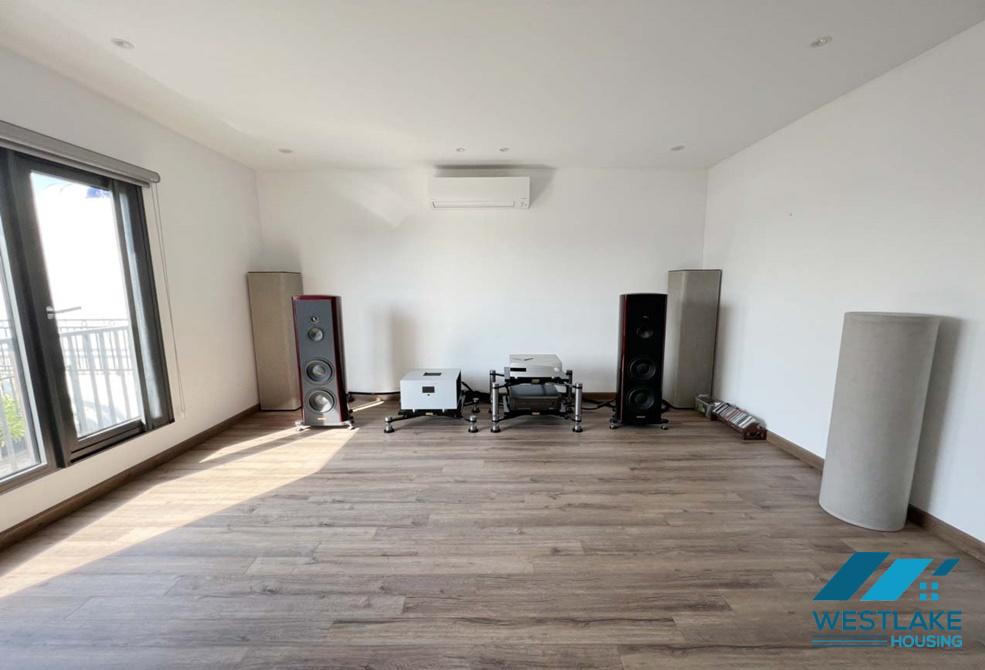 CHO THUÊ NHÀ ĐẸP CÓ THANG MÁY TẠI CIPUTRA, TÂY HỒ CHO THUÊ NHÀ ĐẸP CÓ THANG MÁY TẠI CIPUTRA, TÂY HỒ