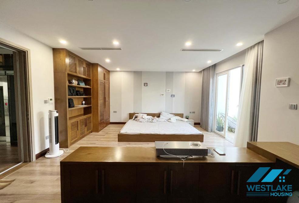 CHO THUÊ NHÀ ĐẸP CÓ THANG MÁY TẠI CIPUTRA, TÂY HỒ CHO THUÊ NHÀ ĐẸP CÓ THANG MÁY TẠI CIPUTRA, TÂY HỒ