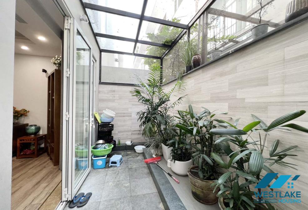 CHO THUÊ NHÀ ĐẸP CÓ THANG MÁY TẠI CIPUTRA, TÂY HỒ CHO THUÊ NHÀ ĐẸP CÓ THANG MÁY TẠI CIPUTRA, TÂY HỒ