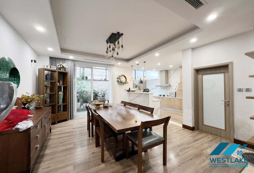 CHO THUÊ NHÀ ĐẸP CÓ THANG MÁY TẠI CIPUTRA, TÂY HỒ CHO THUÊ NHÀ ĐẸP CÓ THANG MÁY TẠI CIPUTRA, TÂY HỒ