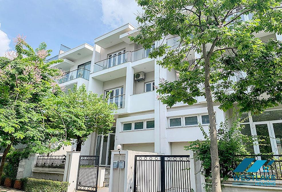 CHO THUÊ BIỆT THỰ HIỆN ĐẠI MỚI TẠI CIPUTRA – K ZONE