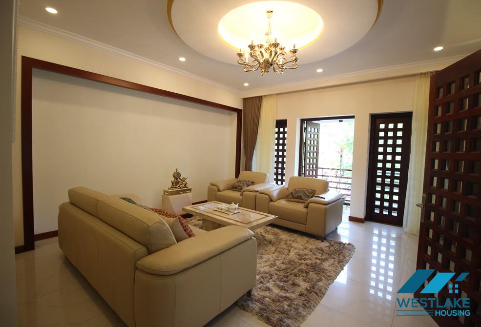A beautiful villa with 4 bedrooms for rent in tay Ho, Ha Noi
