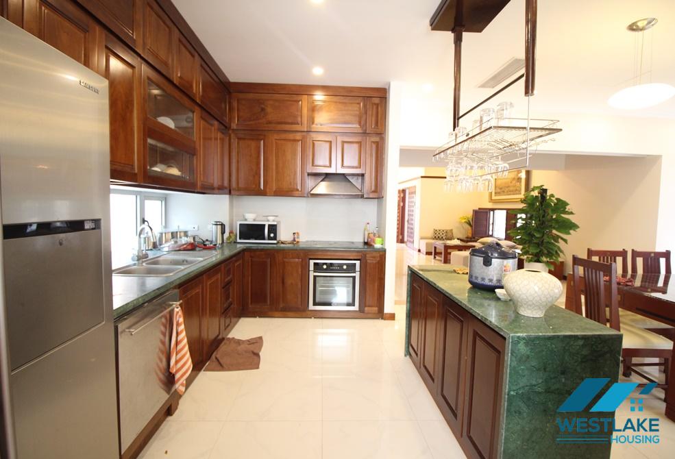 A beautiful villa with 4 bedrooms for rent in tay Ho, Ha Noi