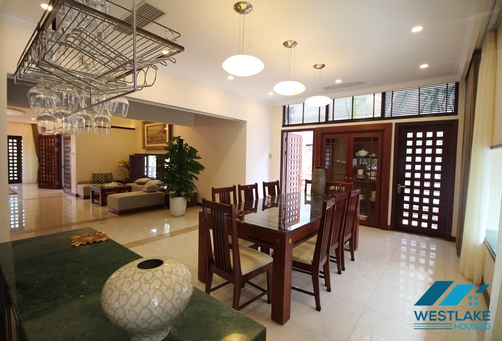 A beautiful villa with 4 bedrooms for rent in tay Ho, Ha Noi