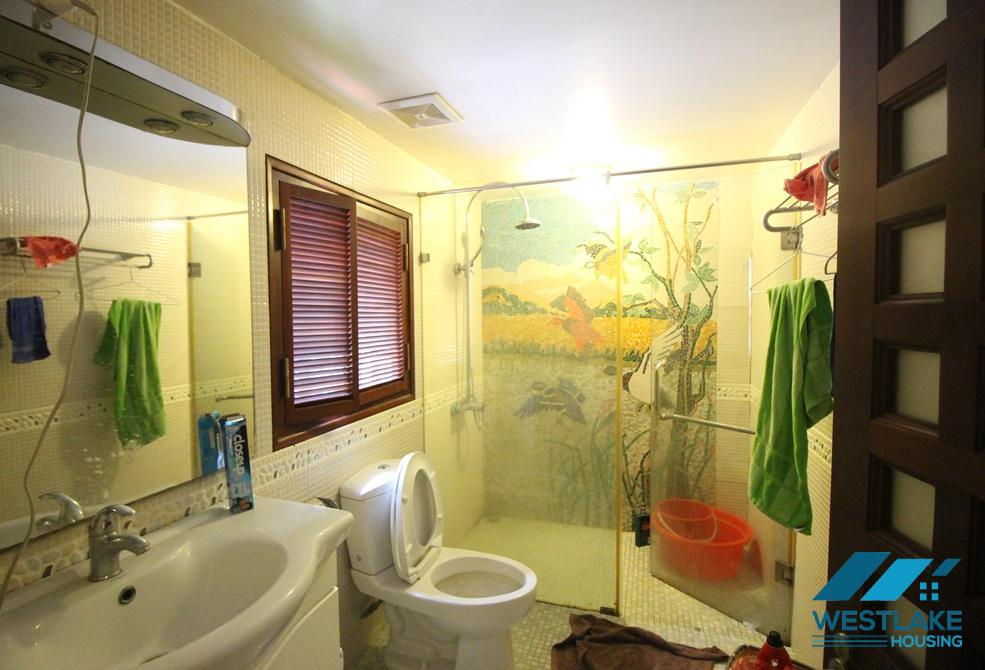 A beautiful villa with 4 bedrooms for rent in tay Ho, Ha Noi