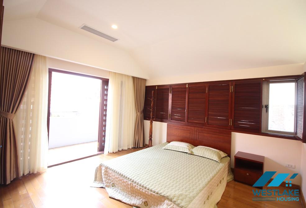 A beautiful villa with 4 bedrooms for rent in tay Ho, Ha Noi