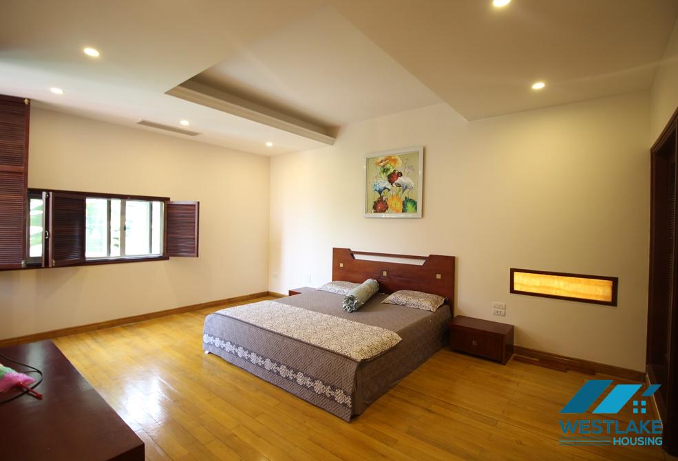 A beautiful villa with 4 bedrooms for rent in tay Ho, Ha Noi